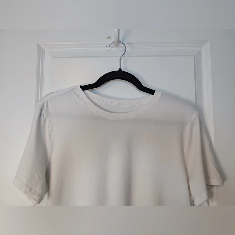 Lululemon Women’s White Short Sleeve Tee